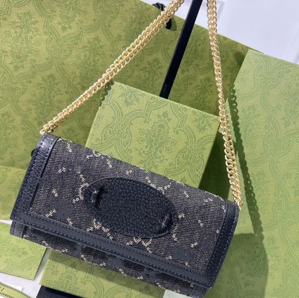 women chain crossbody bag multi-function handbags purse canvas leather push fashion magnetic lock letters clip credit card holder women shou
women chain crossbody bag multi-function handbags purse canvas leather push fashion magnetic lock letters clip credit card holder women shou