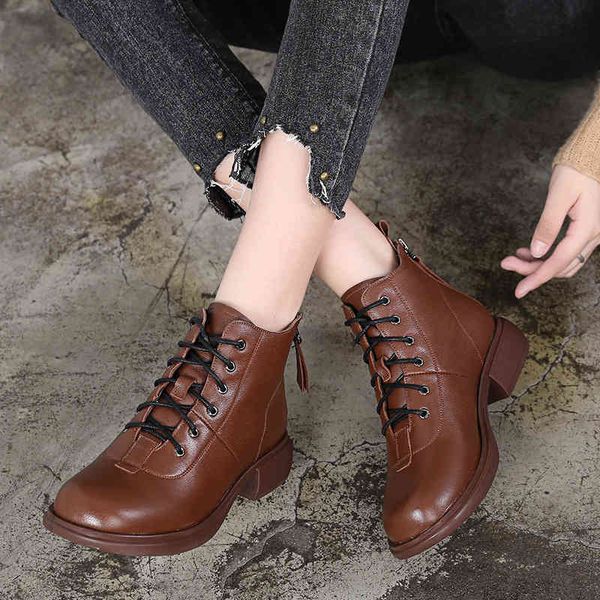slippers first layer cowhide martin boots women's autumn winter leather round head side zipper short large 4143 fashion ga5d, Black
slippers first layer cowhide martin boots women's autumn winter leather round head side zipper short large 4143 fashion ga5d, Black