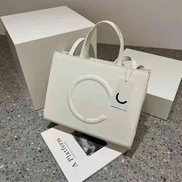 factory direct sale tote 2022 new single shoulder msenger bag large capacity letter portable minority family women's designer
factory direct sale tote 2022 new single shoulder msenger bag large capacity letter portable minority family women's designer