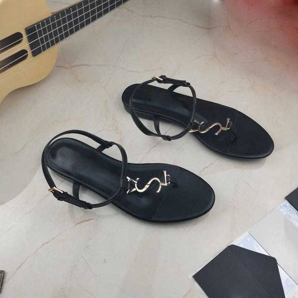 2022 new designer flat sandals metal strip black women's tribute leather letters women's shoes
2022 new designer flat sandals metal strip black women's tribute leather letters women's shoes