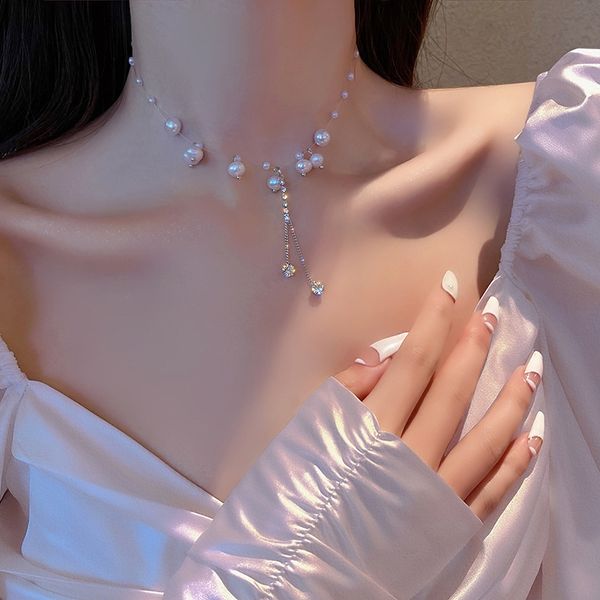 south new light luxury niche pearl necklace women's ins windnet red same versatile zircon clavicle chain, Silver
south new light luxury niche pearl necklace women's ins windnet red same versatile zircon clavicle chain, Silver