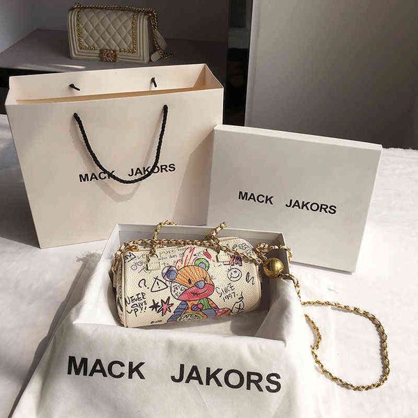3abear graffiti lady's s chain mobile phone shoulder bags simple small square bag women's luxury designer handbags for women 2021, Red;black
3abear graffiti lady's s chain mobile phone shoulder bags simple small square bag women's luxury designer handbags for women 2021, Red;black
