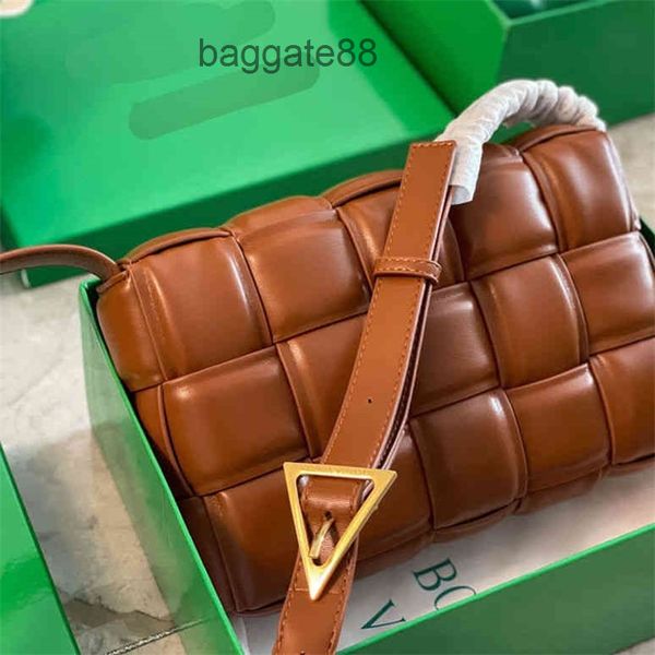 handbag bottegaas bags venetas designer women tofu cowhide bag 2022 woven quality one shoulder messenger trend brand
handbag bottegaas bags venetas designer women tofu cowhide bag 2022 woven quality one shoulder messenger trend brand