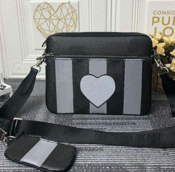 mens shoulder bags canvas leather designers messenger bag women trip postman classic handbag briefcase crossbody good quality for boys girls
mens shoulder bags canvas leather designers messenger bag women trip postman classic handbag briefcase crossbody good quality for boys girls