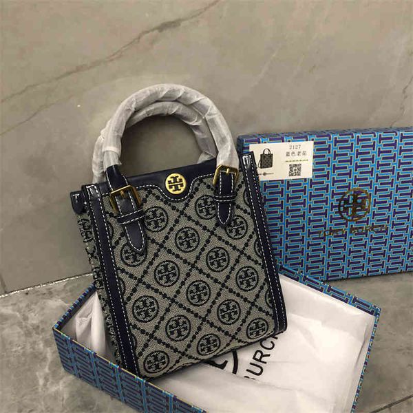 2022 new tb vertical mini music tote style single shoulder messenger portable women's bag luxury designer
2022 new tb vertical mini music tote style single shoulder messenger portable women's bag luxury designer