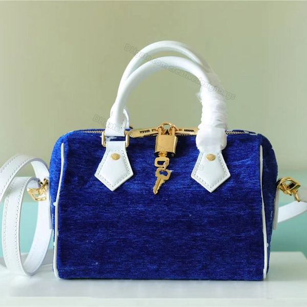 5a shoulder bags tennis cloth 20 handbag jacquard flannel speedy match women baguette sports urban style white calfskin strap double zipper
5a shoulder bags tennis cloth 20 handbag jacquard flannel speedy match women baguette sports urban style white calfskin strap double zipper