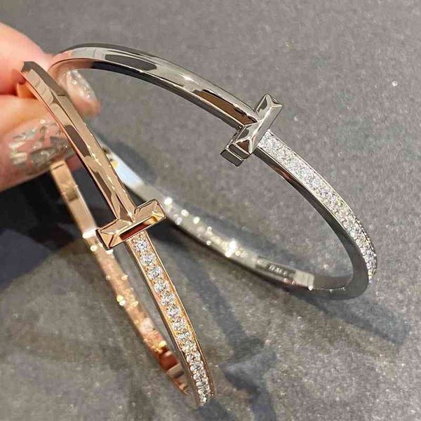 t home double t1 bracelet semi full diamond semi gloss women's 925 sterling silver light luxury rose gold custom t-shaped bracelet, Black
t home double t1 bracelet semi full diamond semi gloss women's 925 sterling silver light luxury rose gold custom t-shaped bracelet, Black