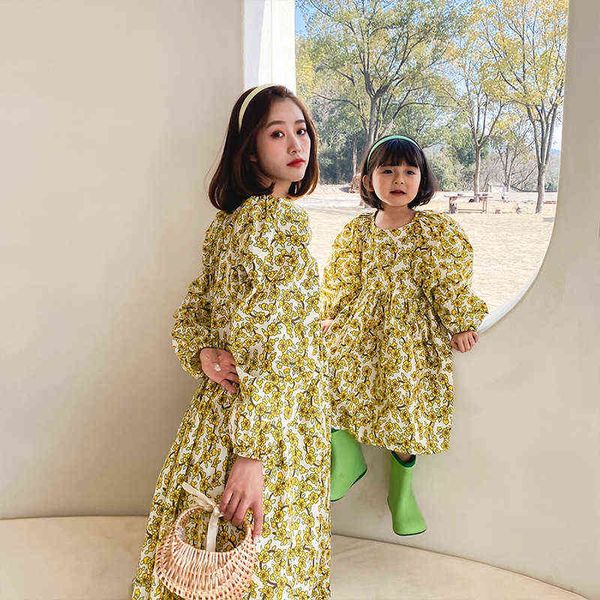 mother and daughter spring autumn floral fashion long-sleeved dresses family matching dress aa220326, Red;yellow
mother and daughter spring autumn floral fashion long-sleeved dresses family matching dress aa220326, Red;yellow