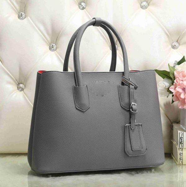 can custom double designer bags women handbags purses quality shopping bag large capacity shoulder totes classic letters travel convenience
can custom double designer bags women handbags purses quality shopping bag large capacity shoulder totes classic letters travel convenience