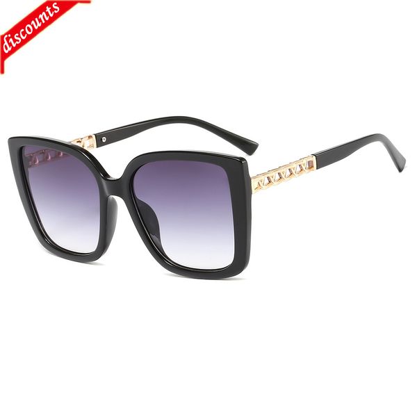 men's women's fashion trend brand sunglasses wholesale new box sunglass chain large frame eye, White;black
men's women's fashion trend brand sunglasses wholesale new box sunglass chain large frame eye, White;black