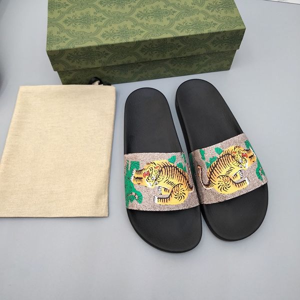 2022 summer fashion women's slippers luxury designer sandals men's tiger snake flower design surface non-slip indoor flat bottom s, Black
2022 summer fashion women's slippers luxury designer sandals men's tiger snake flower design surface non-slip indoor flat bottom s, Black