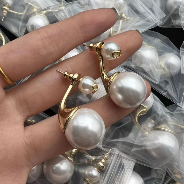 2022 new d home dijia b size pearl earrings women's fashion simple and versatile geometric, Golden
2022 new d home dijia b size pearl earrings women's fashion simple and versatile geometric, Golden