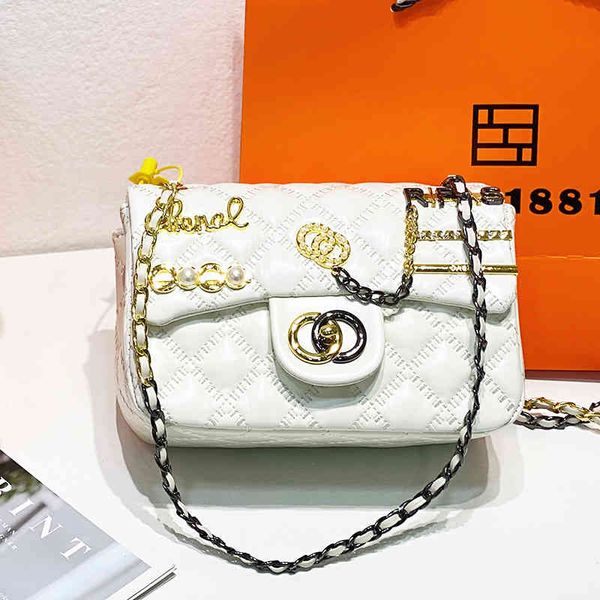 small bag female 2022 new summer fashion leather sheep one shoulder chain french foreign style niche feeling designer bags
small bag female 2022 new summer fashion leather sheep one shoulder chain french foreign style niche feeling designer bags