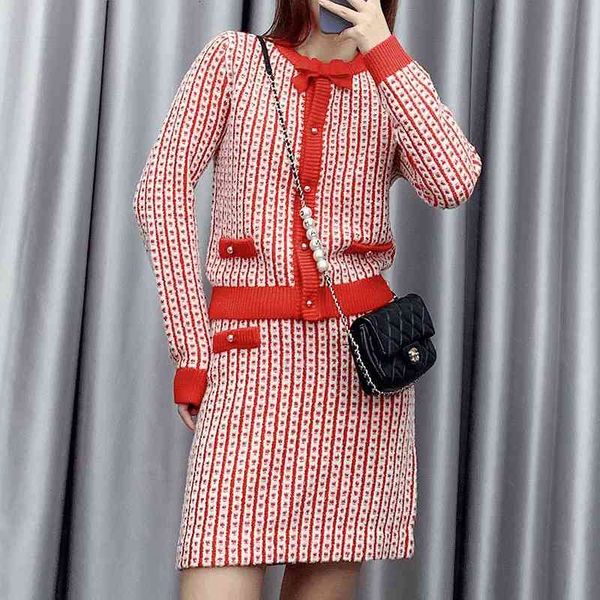 two piece dress bow red contrast color wool long sleeved cardigan jacket + a-line short skirt two-piece set early autumn fashion skirt set, White
two piece dress bow red contrast color wool long sleeved cardigan jacket + a-line short skirt two-piece set early autumn fashion skirt set, White