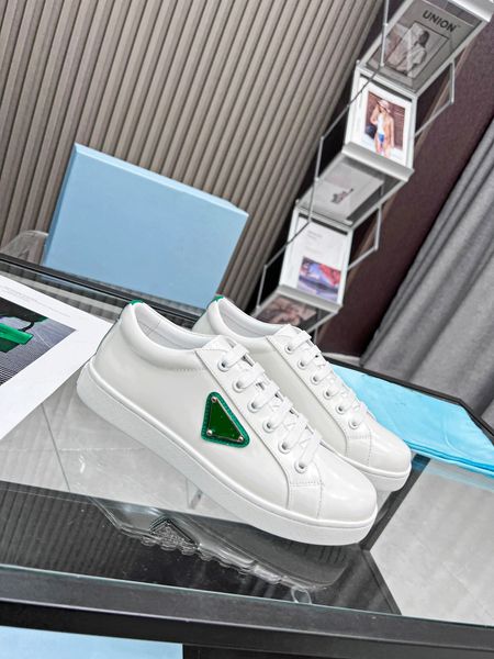 womens mens shoes bee ace sneakers low casual shoe with box sports trainers designer tiger embroidered black white green stripes 0819
womens mens shoes bee ace sneakers low casual shoe with box sports trainers designer tiger embroidered black white green stripes 0819
