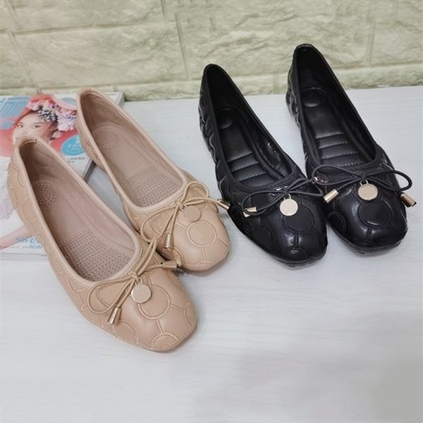 women designer brand dress shoes spring fall wear loafers flat heel pu leather sequined round metal logo toe slip-on holiday evening party s, Black
women designer brand dress shoes spring fall wear loafers flat heel pu leather sequined round metal logo toe slip-on holiday evening party s, Black