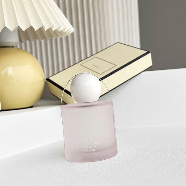 lasting fragrances air freshener attractive fragrance pink bottle woman perfume 100ml sakura cherry blossom women cologne fast delivery
lasting fragrances air freshener attractive fragrance pink bottle woman perfume 100ml sakura cherry blossom women cologne fast delivery