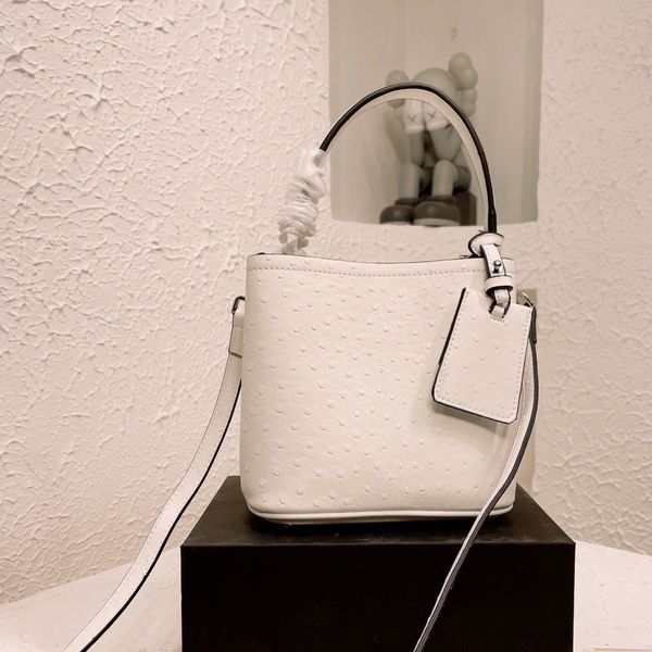 luxury card holders crossbody quilted purse evening bags totes backpacks designer handbag beach luxuries wallets women multi pochette bag zh
luxury card holders crossbody quilted purse evening bags totes backpacks designer handbag beach luxuries wallets women multi pochette bag zh