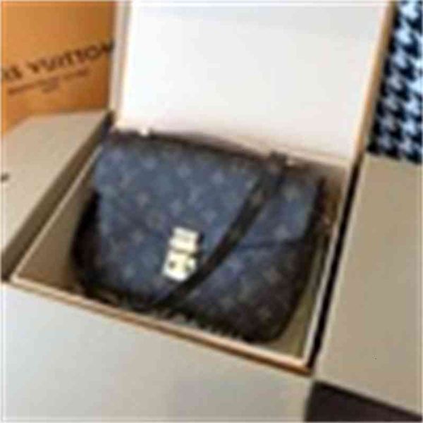m40780 classic old flower messenger bag women handbags bags shoulder bags totes evening cross body bag, Black;red
m40780 classic old flower messenger bag women handbags bags shoulder bags totes evening cross body bag, Black;red