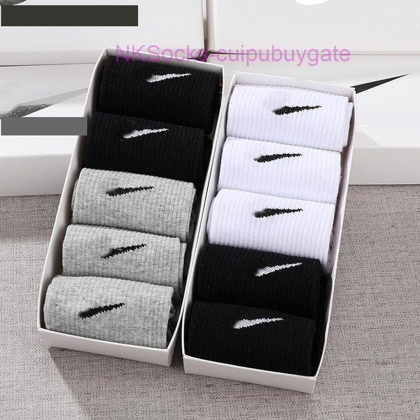 fashion classic men's socks gift box stockings hook brand black white gray medium tube sports cotton sweat absorbing sock men women lux
fashion classic men's socks gift box stockings hook brand black white gray medium tube sports cotton sweat absorbing sock men women lux