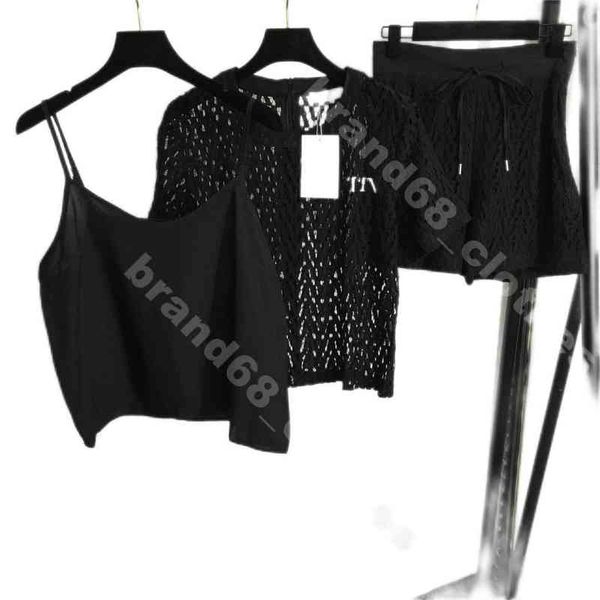 22ss designer women two piece pants shirt short vest 3 piece suit lace cutout short sleeves silk suspenders vests set simple solid color fem, White
22ss designer women two piece pants shirt short vest 3 piece suit lace cutout short sleeves silk suspenders vests set simple solid color fem, White