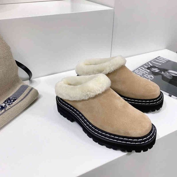 slippers wool slippers women wear muller shoes in autumn and winter net red lazy thick bottom wool baotou half, Black
slippers wool slippers women wear muller shoes in autumn and winter net red lazy thick bottom wool baotou half, Black
