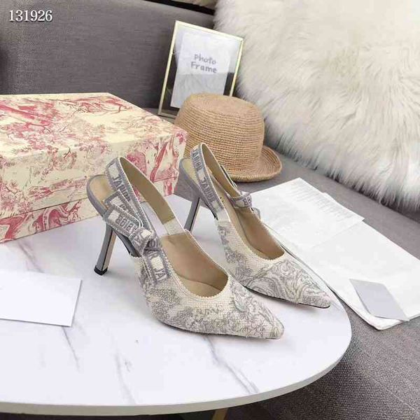 outlet pointed high-heeled shoes 2022 new embroidered sling shoes back empty thin heel baotou sandal flat button women's shoes, Black
outlet pointed high-heeled shoes 2022 new embroidered sling shoes back empty thin heel baotou sandal flat button women's shoes, Black