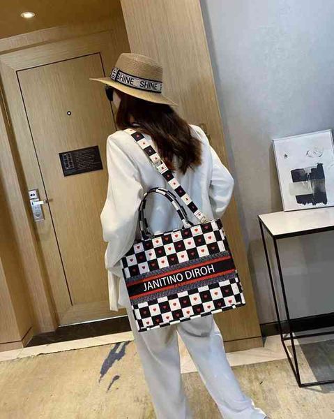 2022 new designer handbags autumn and capacity tote commuting briefcase single big trend
2022 new designer handbags autumn and capacity tote commuting briefcase single big trend