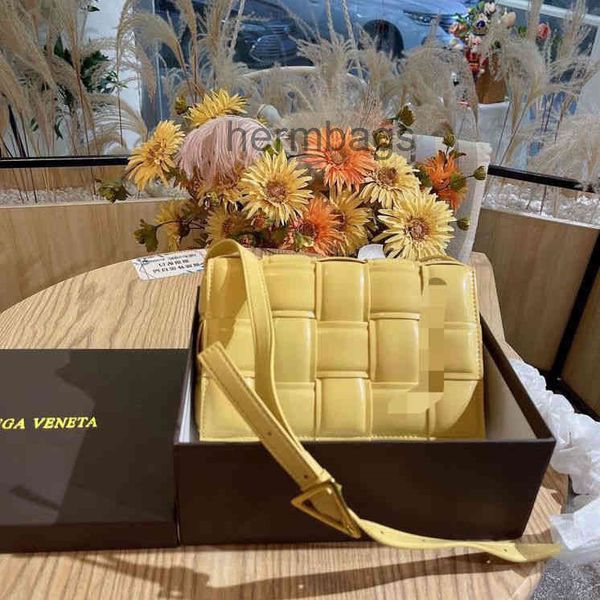 2022 venetas bag bags bottegass women designer handbags woven female fashion trendy style lattice small square versatile one sho m8ym
2022 venetas bag bags bottegass women designer handbags woven female fashion trendy style lattice small square versatile one sho m8ym