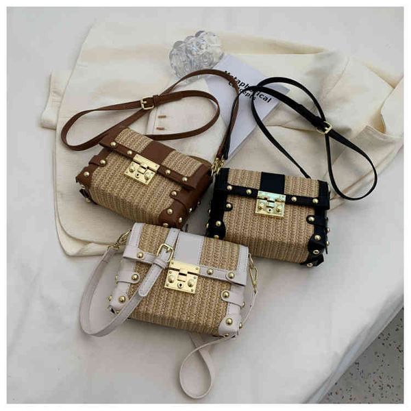 female 2022 new fashion color small square princess of wales bag single shoulder messenger bag luxury designer
female 2022 new fashion color small square princess of wales bag single shoulder messenger bag luxury designer