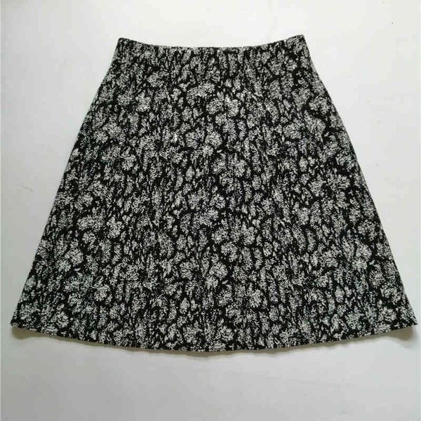 skirts korean wool exquisite knitted short skirt elastic waist blended snowflake jacquard a-line umbrella, Black
skirts korean wool exquisite knitted short skirt elastic waist blended snowflake jacquard a-line umbrella, Black