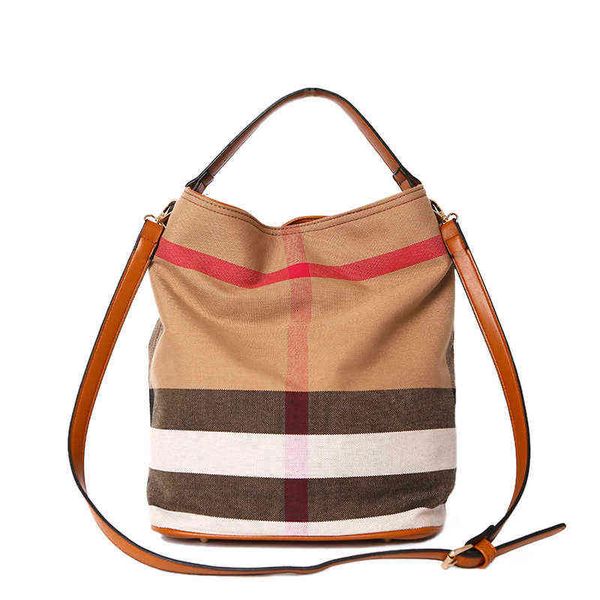 spring checkered handbag wild fashion chain shoulder bag messenger bag bucket handbag women's h 220511
spring checkered handbag wild fashion chain shoulder bag messenger bag bucket handbag women's h 220511