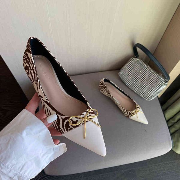 sandals early spring pointed single shoes women's french metal buckle shallow mouth thick heel low heels gentle women e8c4, Black
sandals early spring pointed single shoes women's french metal buckle shallow mouth thick heel low heels gentle women e8c4, Black