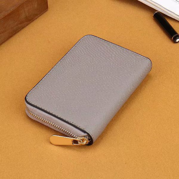 single zipper wallets the moststylish way to carry around money men leather purse card holder long women wallet da99995, Red;black
single zipper wallets the moststylish way to carry around money men leather purse card holder long women wallet da99995, Red;black