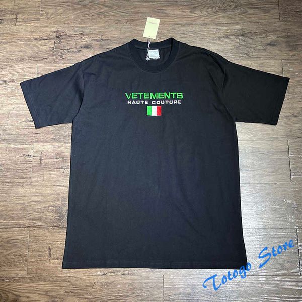 2022 summer new vetements flag letter embroidery man women o-neck casual simple cotton oversize black white vtm t-shirt, White;black
2022 summer new vetements flag letter embroidery man women o-neck casual simple cotton oversize black white vtm t-shirt, White;black