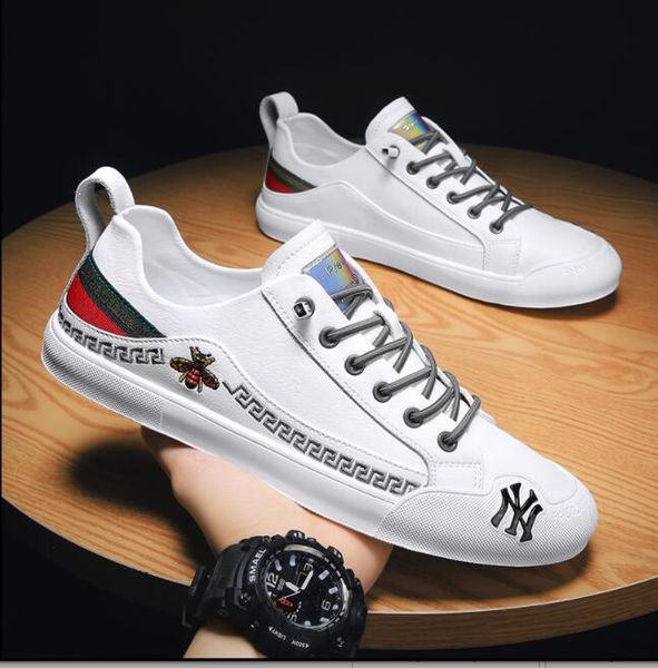 2022 men's casual shoes breathable flat lace-up tenis masculino men sneakers travel shoes pu leather, Black
2022 men's casual shoes breathable flat lace-up tenis masculino men sneakers travel shoes pu leather, Black
