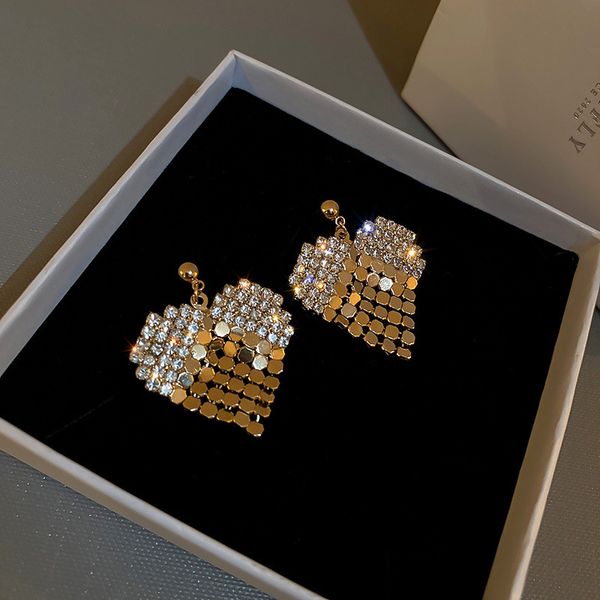 925 silver needle korean diamond-embedded heart-shaped sequined earrings earrings niche design eardrop fashionable women, Golden
925 silver needle korean diamond-embedded heart-shaped sequined earrings earrings niche design eardrop fashionable women, Golden