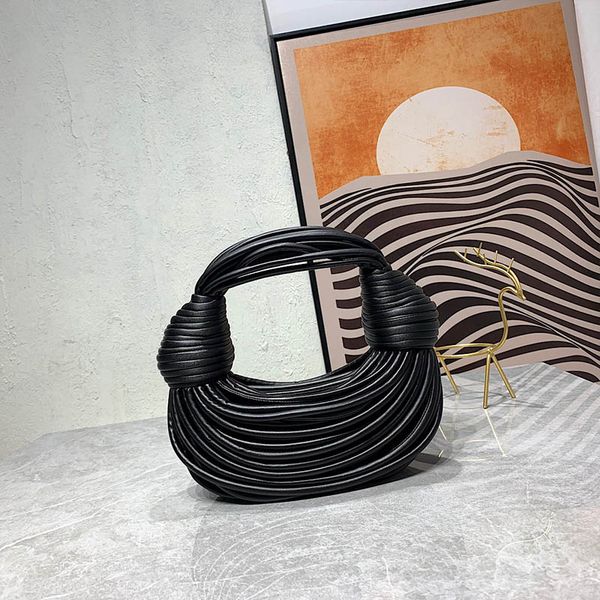 women's shoulder bags designer padded jodie bag the chain pouch clutch handbags wallets fashion handbag tote genuine leather crossbody
women's shoulder bags designer padded jodie bag the chain pouch clutch handbags wallets fashion handbag tote genuine leather crossbody