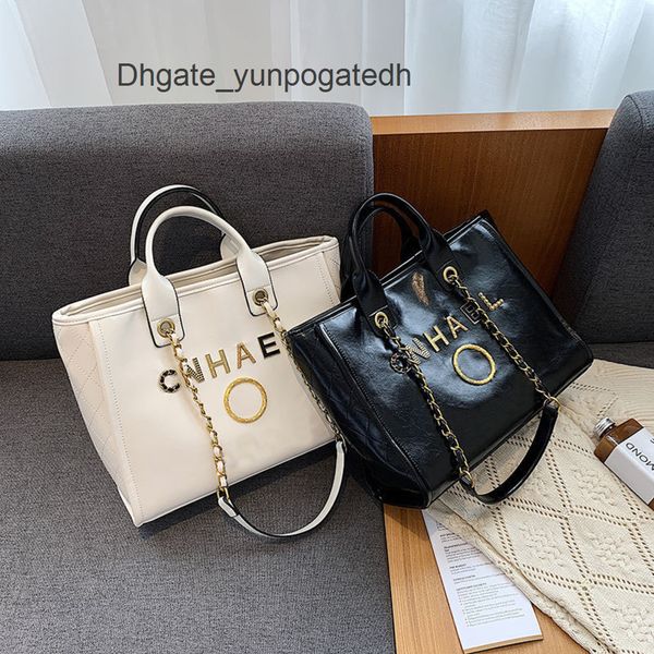 designer luxury fashion handbags women's beach bags brand ch metal badge tote bag small mini evening handbag female capacity large leat, Black;red
designer luxury fashion handbags women's beach bags brand ch metal badge tote bag small mini evening handbag female capacity large leat, Black;red
