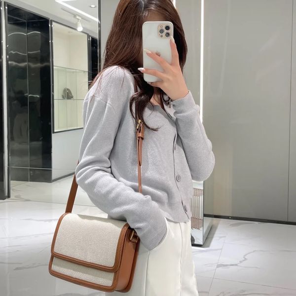 new shoulder designer bags women cross body bag cowhide material crossbody bags gold hardware accessories luxury retro flap shape messenger
new shoulder designer bags women cross body bag cowhide material crossbody bags gold hardware accessories luxury retro flap shape messenger