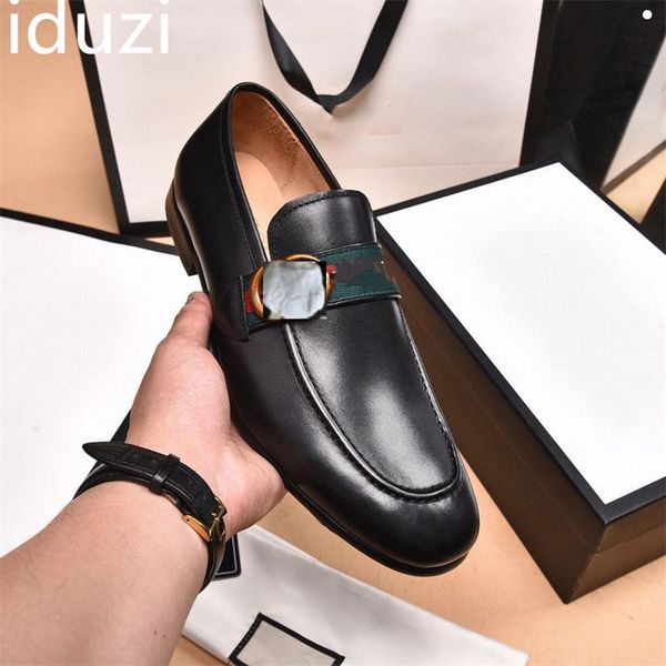 a1 2022 luxury men dress shoes designer spikes flat loafers sneakers mens oxford derby shoe suede patent leather rivets size 38-45, Black
a1 2022 luxury men dress shoes designer spikes flat loafers sneakers mens oxford derby shoe suede patent leather rivets size 38-45, Black