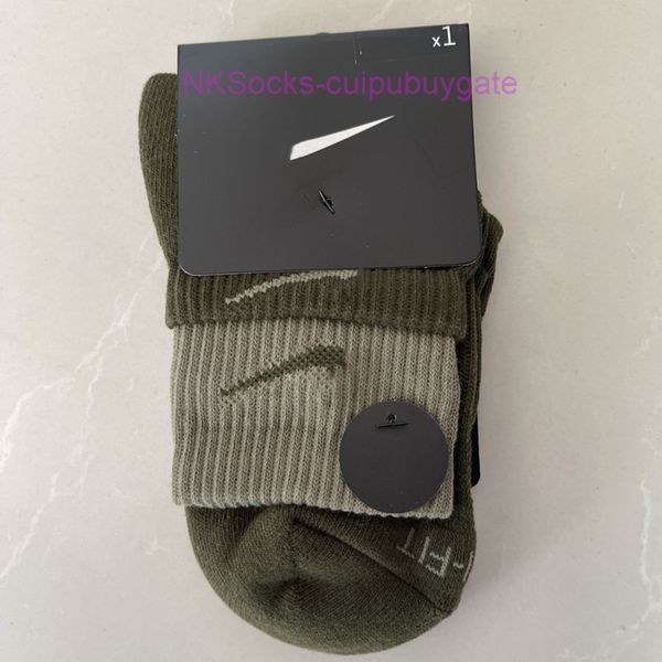 fashion classic men socks hook brand color stitched men's women's long tube sports training sock street couple middle tubes luxury, Black
fashion classic men socks hook brand color stitched men's women's long tube sports training sock street couple middle tubes luxury, Black
