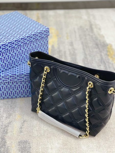 famous designer design black handbag women's sheepskin ringtone shoulder bag
famous designer design black handbag women's sheepskin ringtone shoulder bag