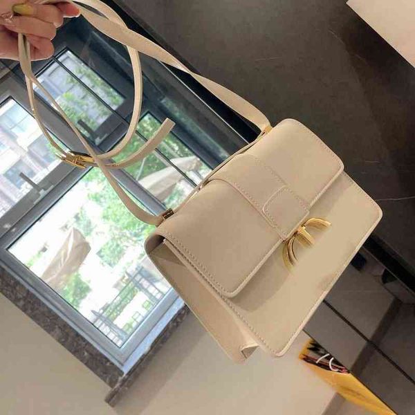 women luxurys designers crossbody bags women's leather classic flip wallet brand designer handbag shoulder simple atmosphere messenger
women luxurys designers crossbody bags women's leather classic flip wallet brand designer handbag shoulder simple atmosphere messenger