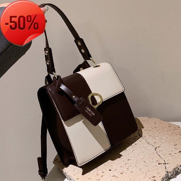 fashion luxury designerbag female 2022 new trend fragrance hand carrying princess of wales bag single shoulder messenger handbag simple smal
fashion luxury designerbag female 2022 new trend fragrance hand carrying princess of wales bag single shoulder messenger handbag simple smal