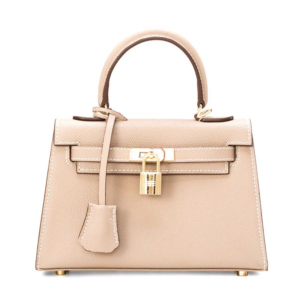 designer bag 4 colors claasic luxury handbag high texture in real leather for women in vintage style
designer bag 4 colors claasic luxury handbag high texture in real leather for women in vintage style
