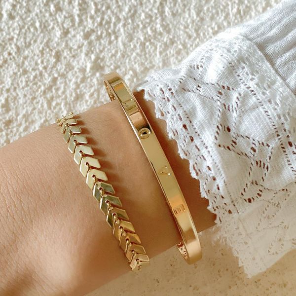 cuff vintage simple love carved bracelets women's boho creative fashion set charm bracelet girl couple birthday jewelry gift, White
cuff vintage simple love carved bracelets women's boho creative fashion set charm bracelet girl couple birthday jewelry gift, White