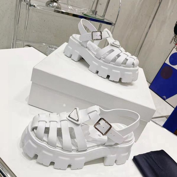 sponge thick bottom roman sandals women beach vacation in europe and the wind star with quality, Black
sponge thick bottom roman sandals women beach vacation in europe and the wind star with quality, Black