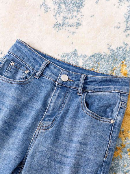 women's jeans chinese style disc buckle 9 9 stretch jeans women's summer thin blue contrast stitching small straight pants
women's jeans chinese style disc buckle 9 9 stretch jeans women's summer thin blue contrast stitching small straight pants