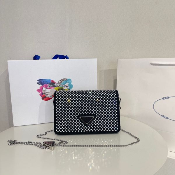 fashion women wash large capacity bags makeup pouch spring and summer new rhinestone bag spazzolato mini borse can be cross-body shoulder ba
fashion women wash large capacity bags makeup pouch spring and summer new rhinestone bag spazzolato mini borse can be cross-body shoulder ba